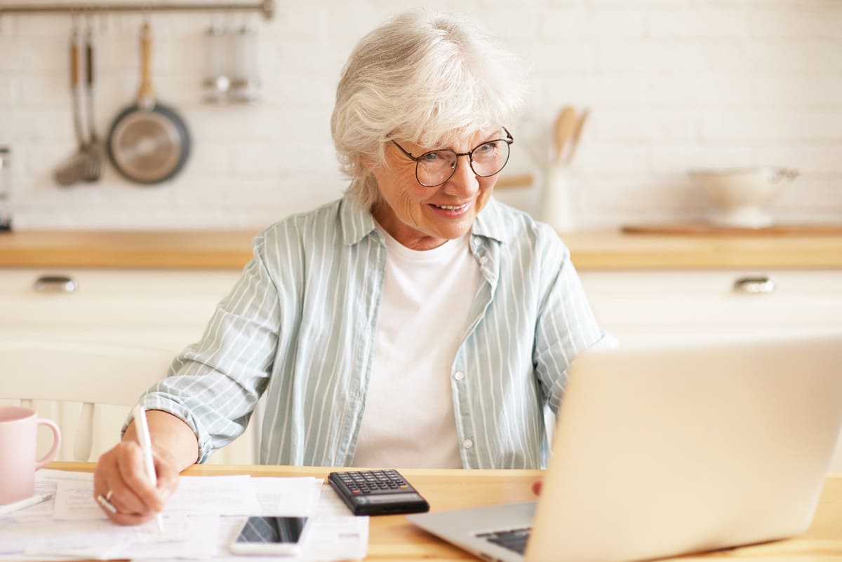 Nos conseils sur les aides financières dédiées au maintien à domicile des seniors