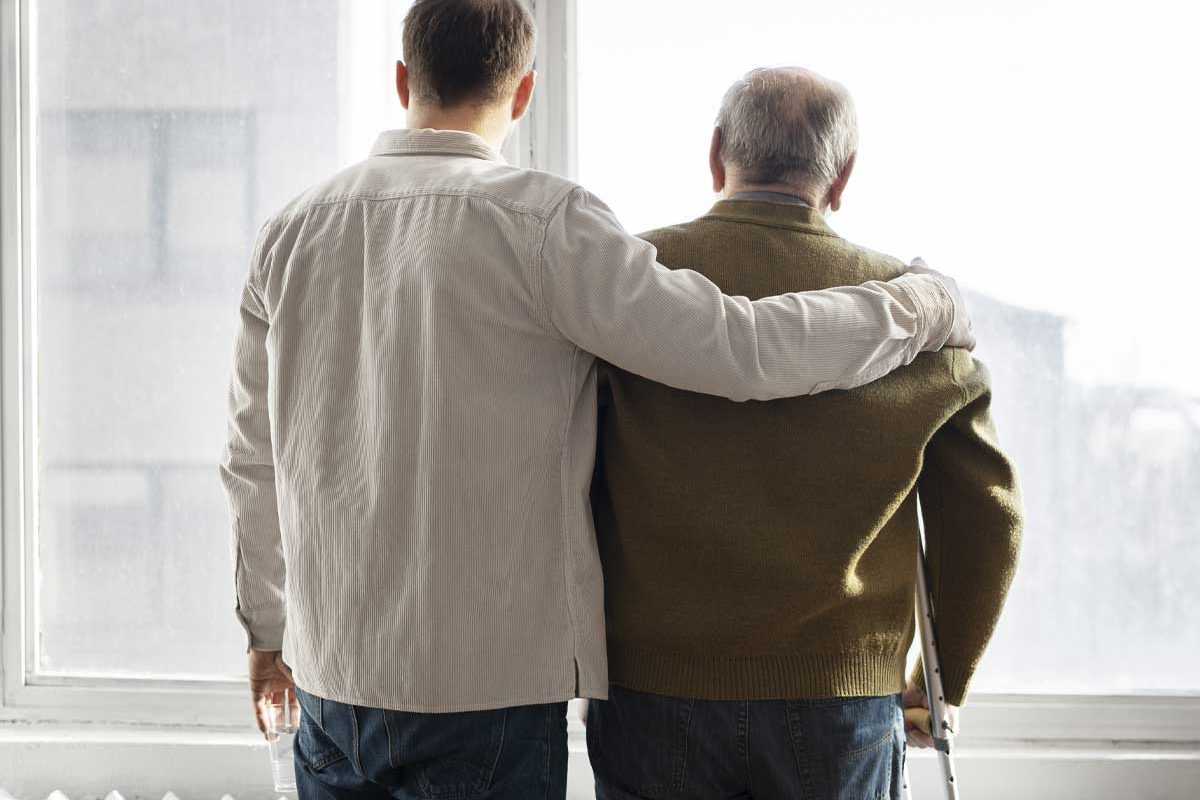 Qui décide de placer un parent âgé en maison de retraite ?