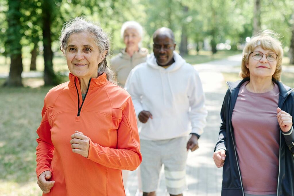 Seniors en club de marche