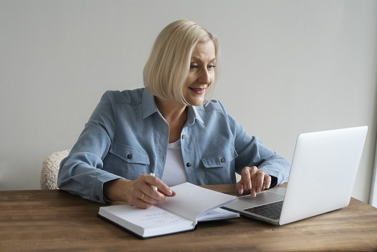 Senior faisant le dossier APA Senior faisant le dossier APA